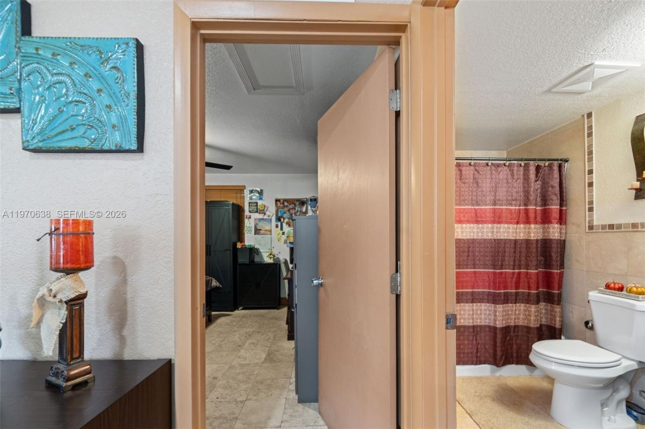 3140 NW 59th St , Miami, FL 33142 Photo