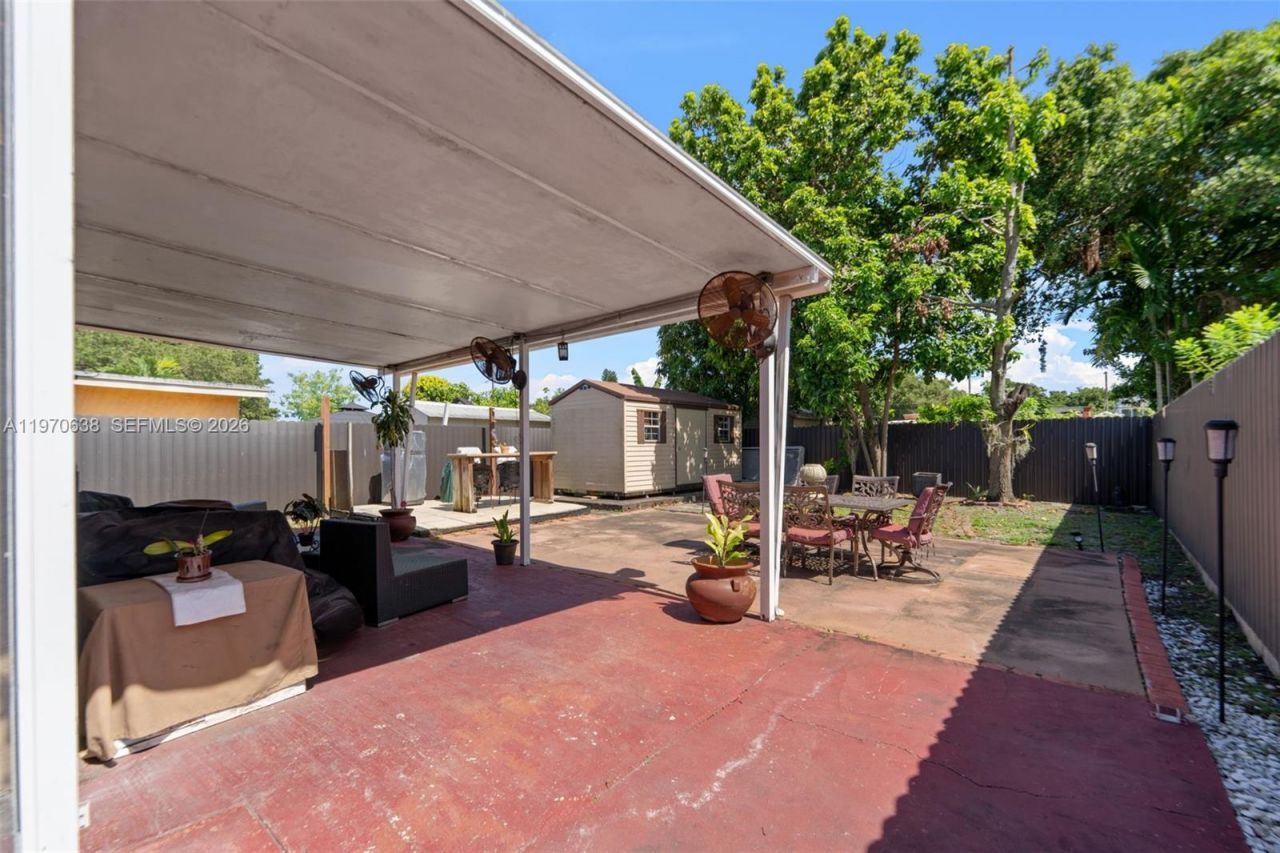 3140 NW 59th St , Miami, FL 33142 Photo