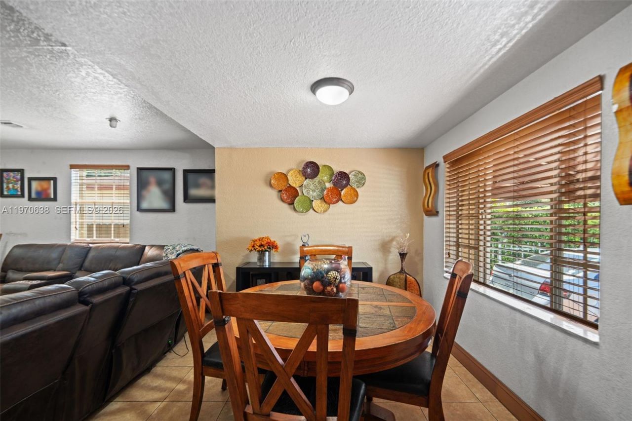 3140 NW 59th St , Miami, FL 33142 Photo