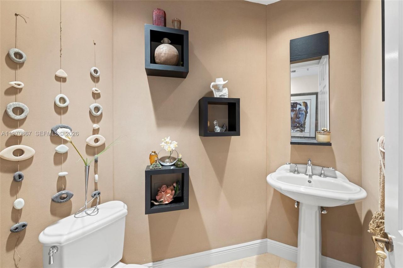 13621 Deering Bay Dr , Unit 601, Coral Gables, FL 33158 Photo