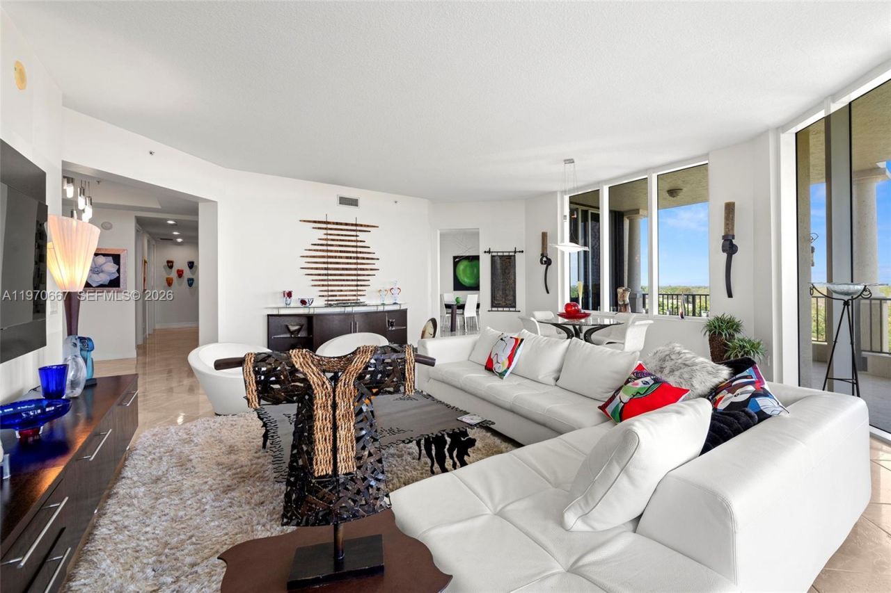 13621 Deering Bay Dr , Unit 601, Coral Gables, FL 33158 Photo