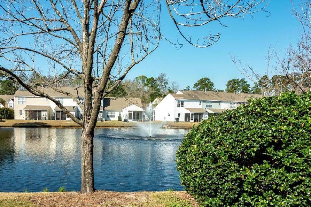 102 Yellow Hawthorn Circle Photo 12