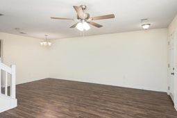 102 Yellow Hawthorn Circle photo 4