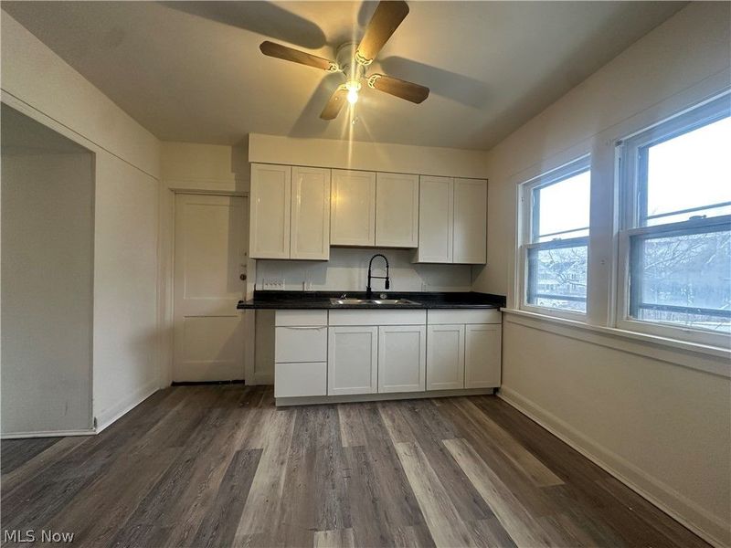 457 E 147th Street, Cleveland, OH 44110 Photo 12