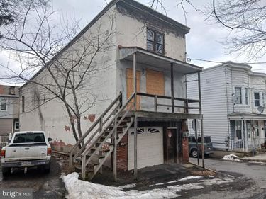 800 MINE STREET, POTTSVILLE, PA 17901