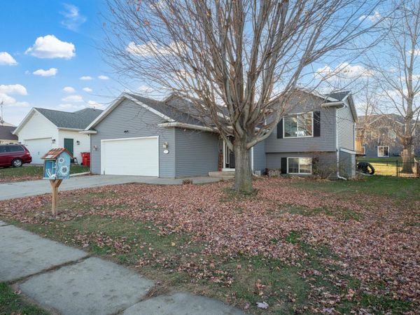 807 5th Avenue NW, Dodge Center, MN 55927