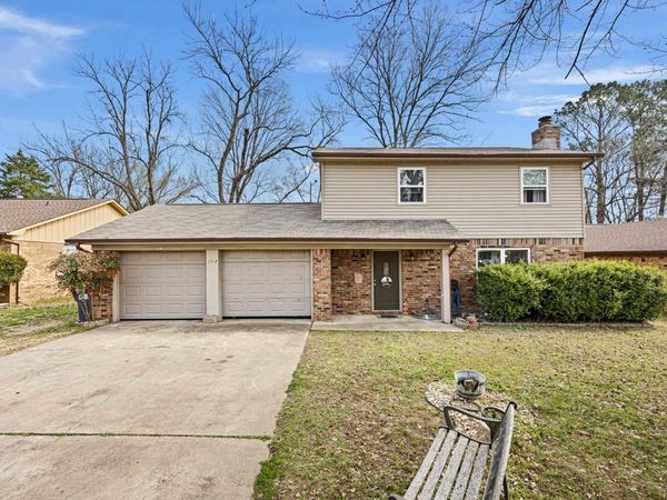 1512 N Jackson, Russellville, AR 72801