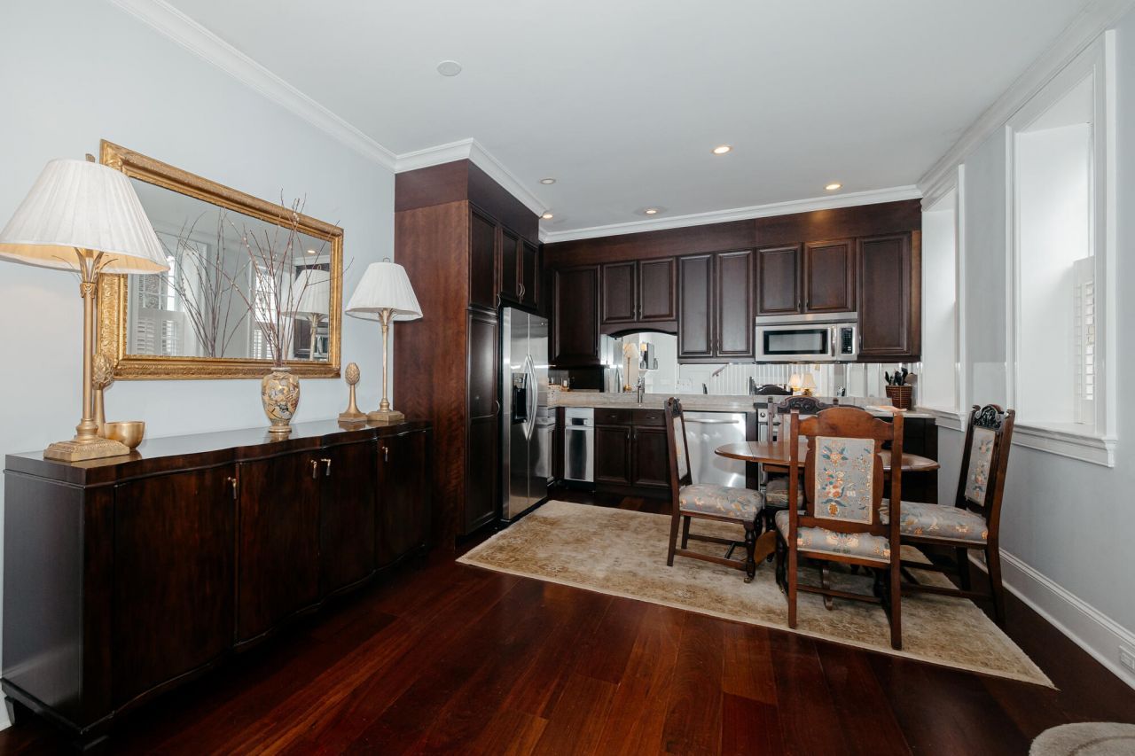 7 Pitt Street Photo 5