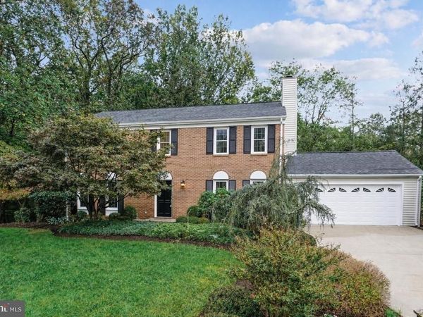 9813 FOSBAK DRIVE, VIENNA, VA 22182