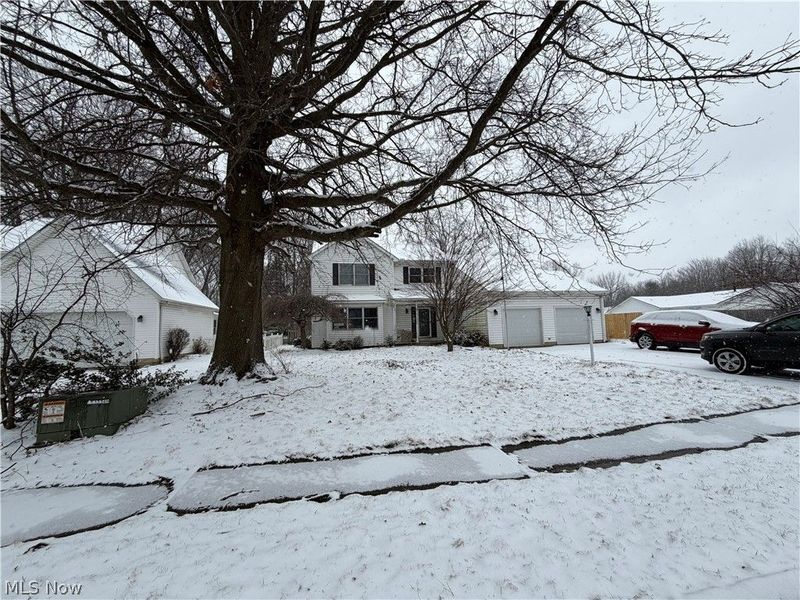 749 Regina Drive, Vermilion, OH 44089 Photo 6