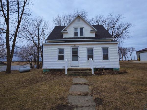 325 Linn Street, Craig, IA 51031