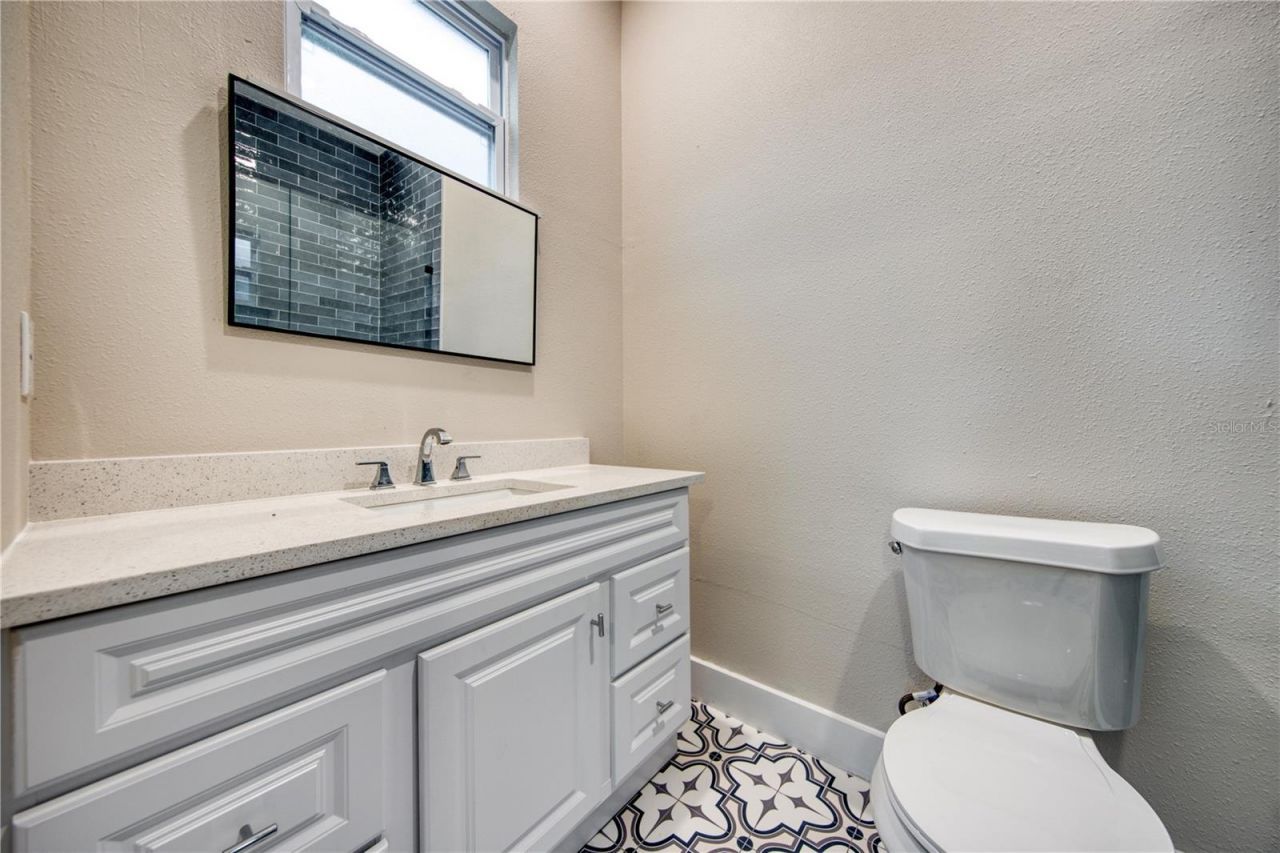 4338 1/2 15th Street N, Unit B, Saint Petersburg, FL 33703 Photo