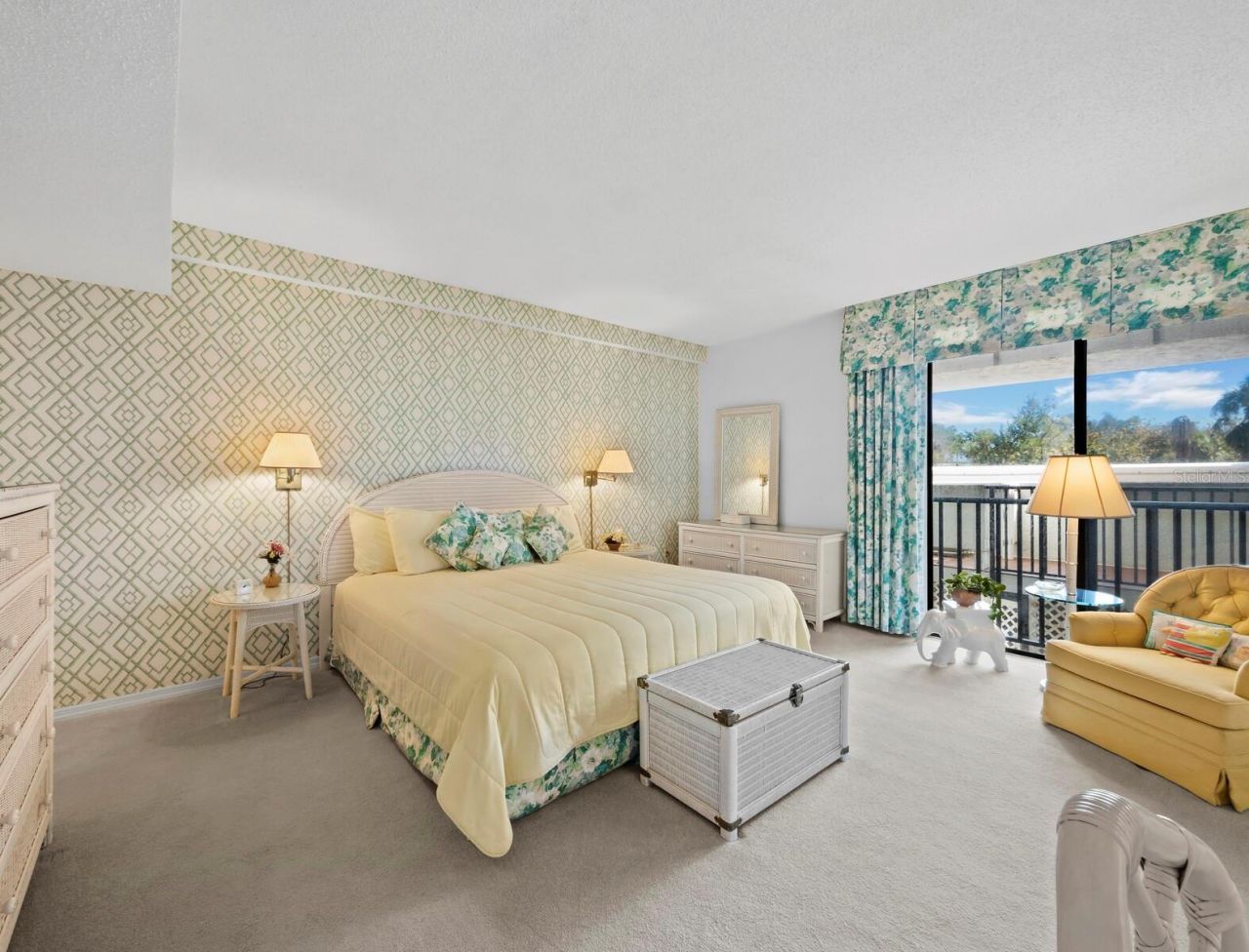 1445 Gulf Of Mexico Drive, Unit 103, Longboat Key, FL 34228 Photo