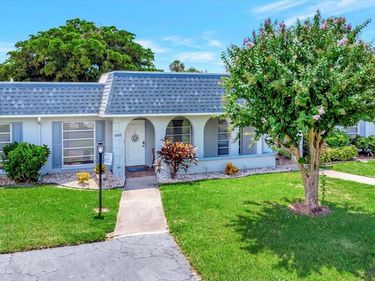 4105 35TH AVENUE W, Unit 3, BRADENTON, FL 34205