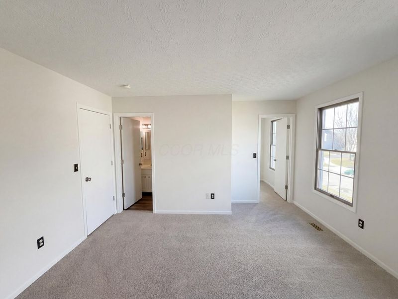 1174 Onaway Court, Columbus, OH 43228 Photo 10