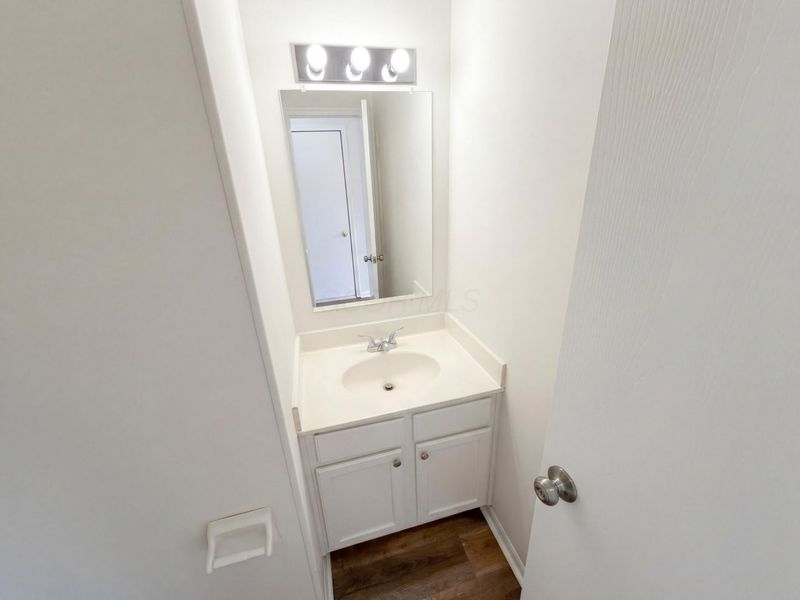 1174 Onaway Court, Columbus, OH 43228 Photo 13