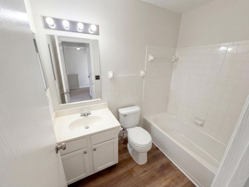 1174 Onaway Court, Columbus, OH 43228 Photo 17