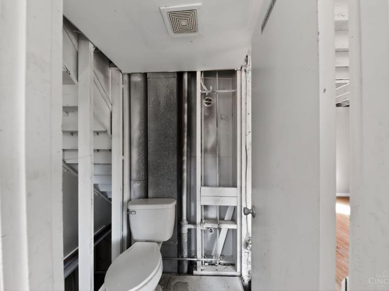 38 Handel Lane, Greenhills, OH 45218 Photo 23