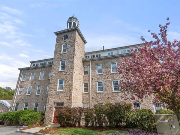 7 S Stone Mill Drive, Unit 403, Dedham, MA 02026