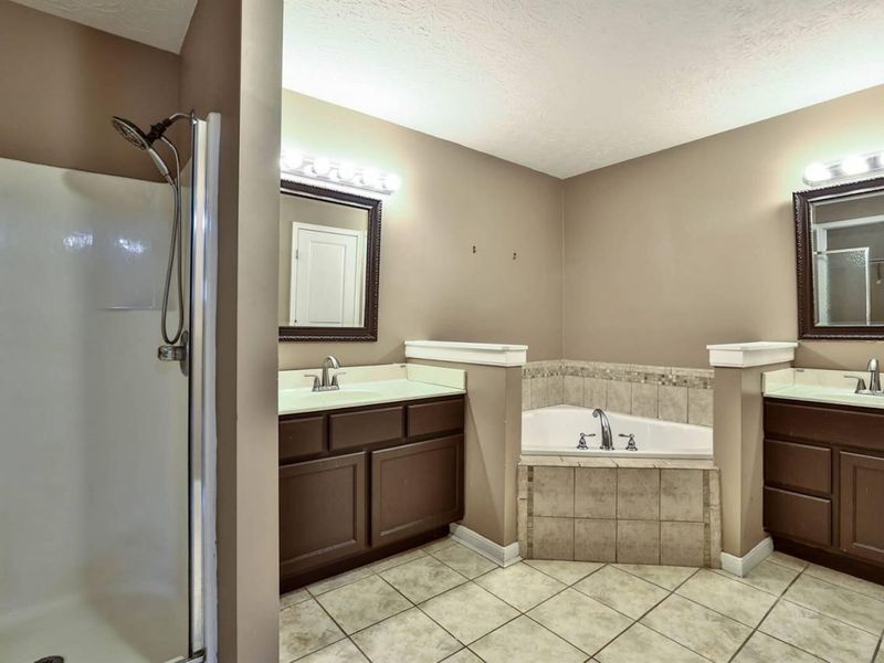 354 Keegan Court, Burlington, KY 41005 Photo 9