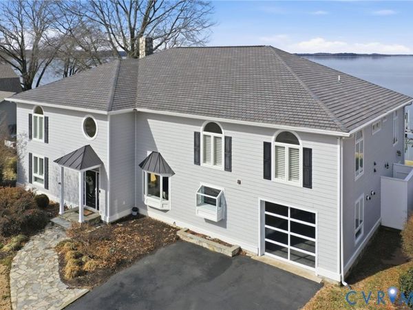 202 W Gwynnfield Road , Tappahannock, VA 22560