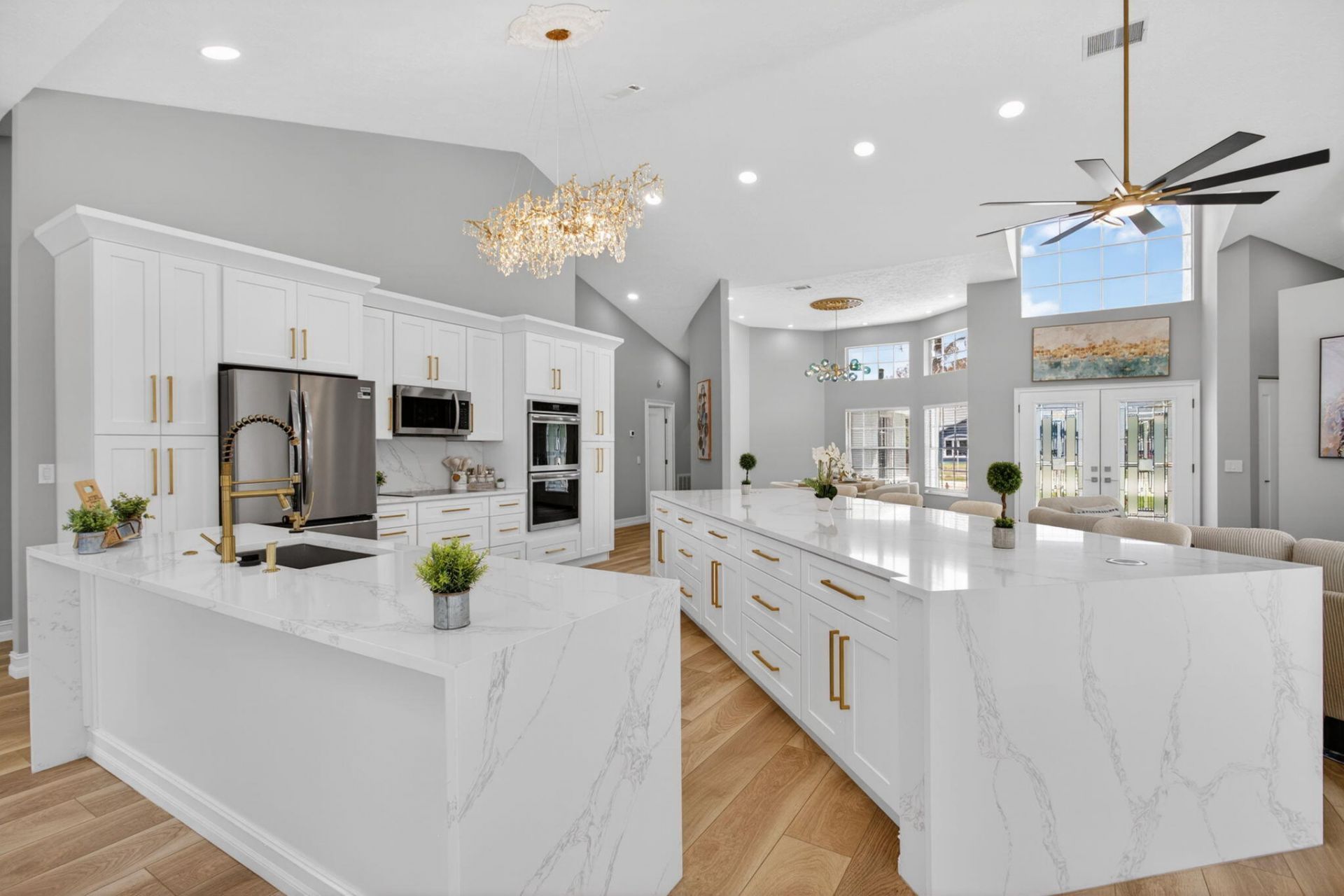 2098 SE Floresta Drive, Port Saint Lucie, FL 34984 Photo