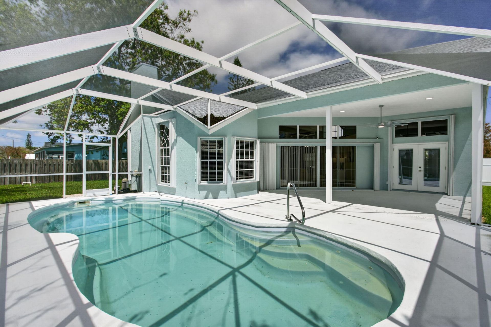 2098 SE Floresta Drive, Port Saint Lucie, FL 34984 Photo