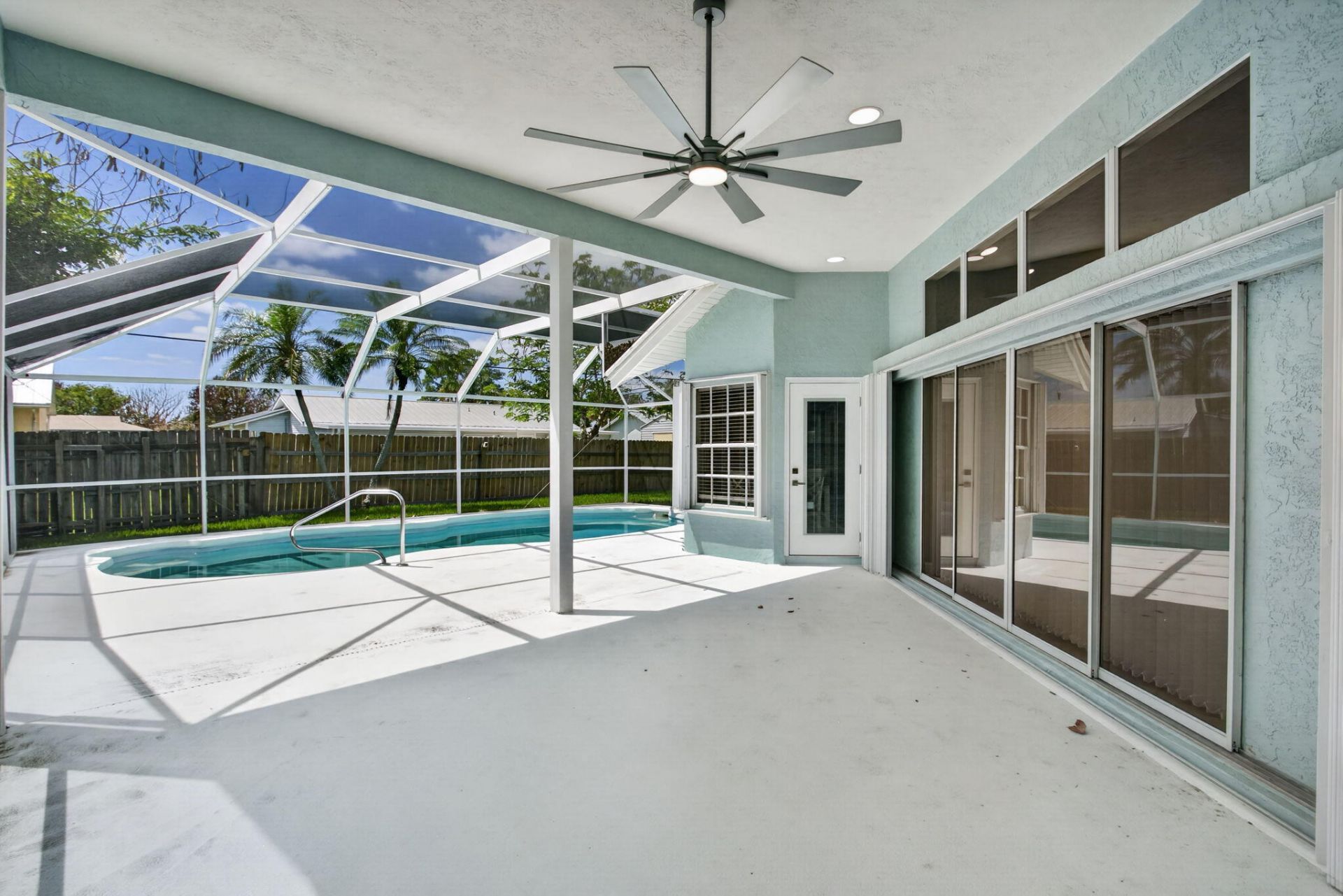 2098 SE Floresta Drive, Port Saint Lucie, FL 34984 Photo