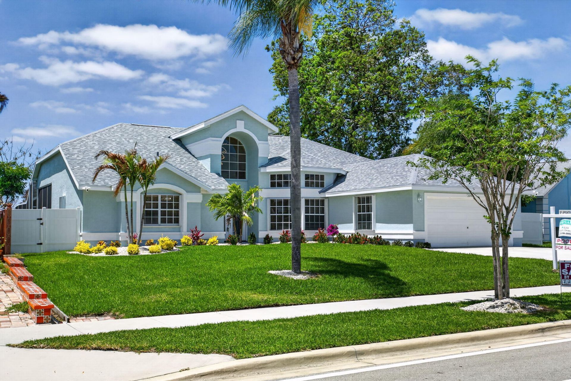 2098 SE Floresta Drive, Port Saint Lucie, FL 34984 Photo