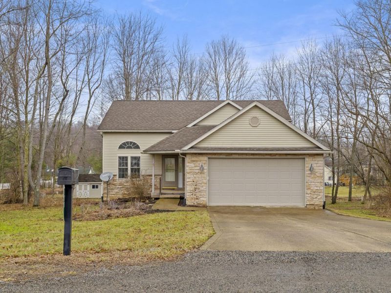 70 Queensway Court, Howard, OH 43028 Photo 1