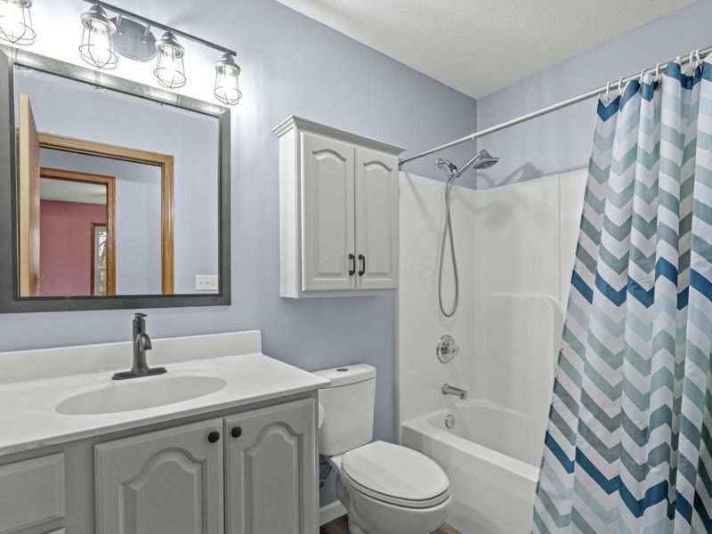 70 Queensway Court, Howard, OH 43028 Photo 24