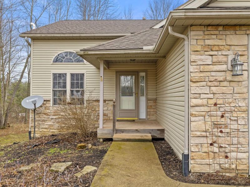 70 Queensway Court, Howard, OH 43028 Photo 4