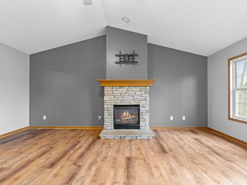 70 Queensway Court, Howard, OH 43028 Photo 8