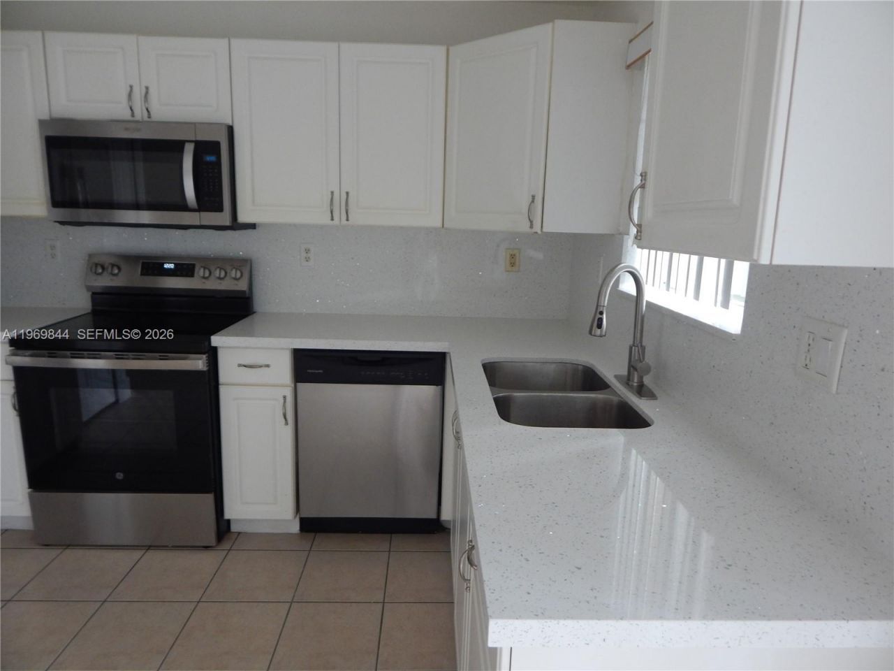 8986 W Flagler St, Unit 9, Miami, FL 33174 Photo