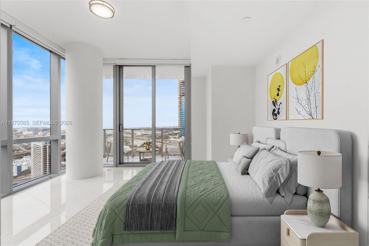 851 NE 1st Ave , Unit 3202, Miami, FL 33132 Photo