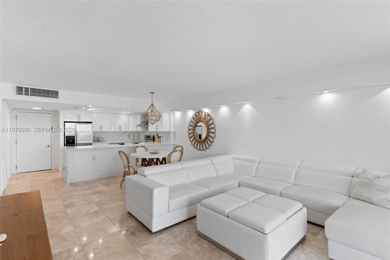 5701 Collins Ave, Unit 310, Miami Beach, FL 33140 Photo