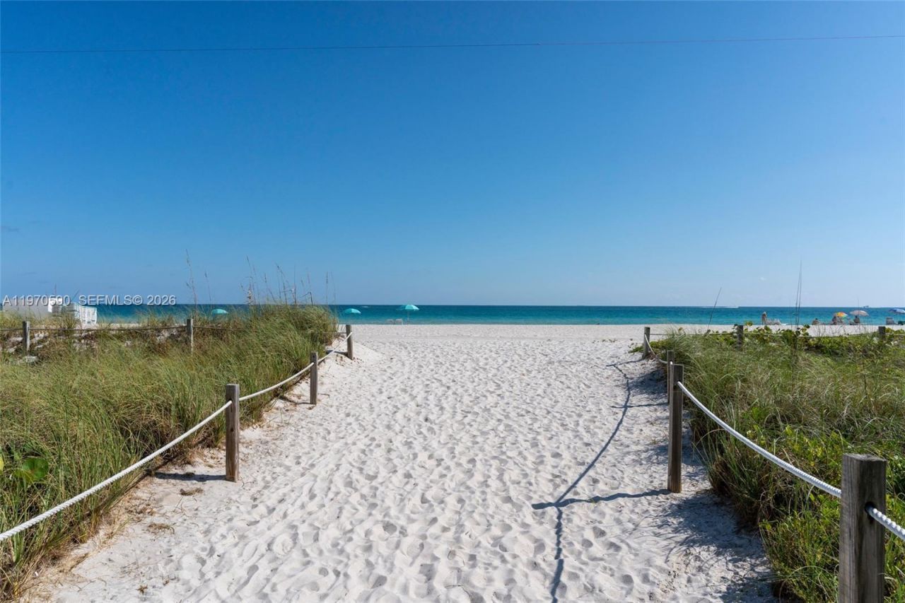 5701 Collins Ave, Unit 310, Miami Beach, FL 33140 Photo