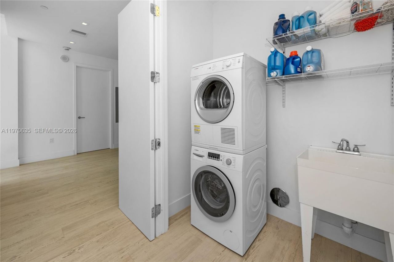 17475 Collins Ave , Unit 1201, Sunny Isles Beach, FL 33160 Photo