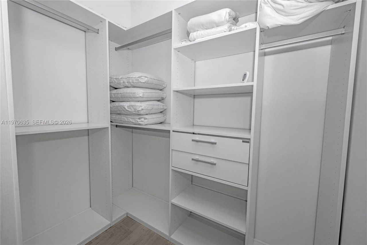 17475 Collins Ave , Unit 1201, Sunny Isles Beach, FL 33160 Photo