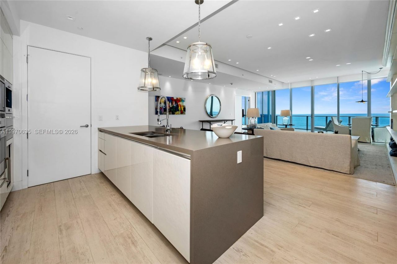 17475 Collins Ave , Unit 1201, Sunny Isles Beach, FL 33160 Photo