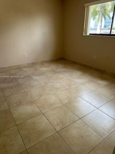 1521 W 42nd Pl , Unit 18, Hialeah, FL 33012 Photo