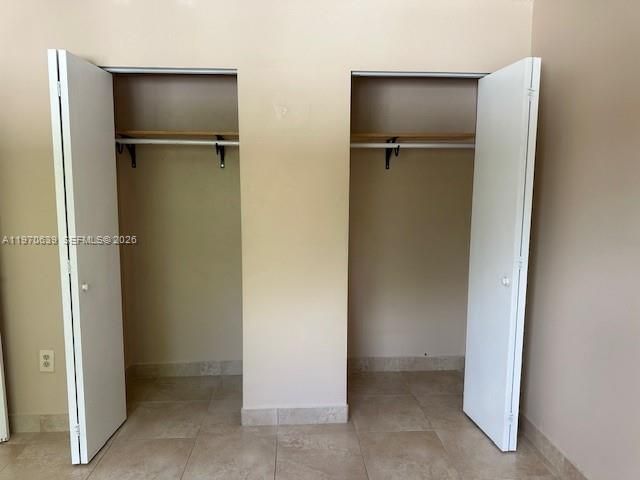 1521 W 42nd Pl , Unit 18, Hialeah, FL 33012 Photo