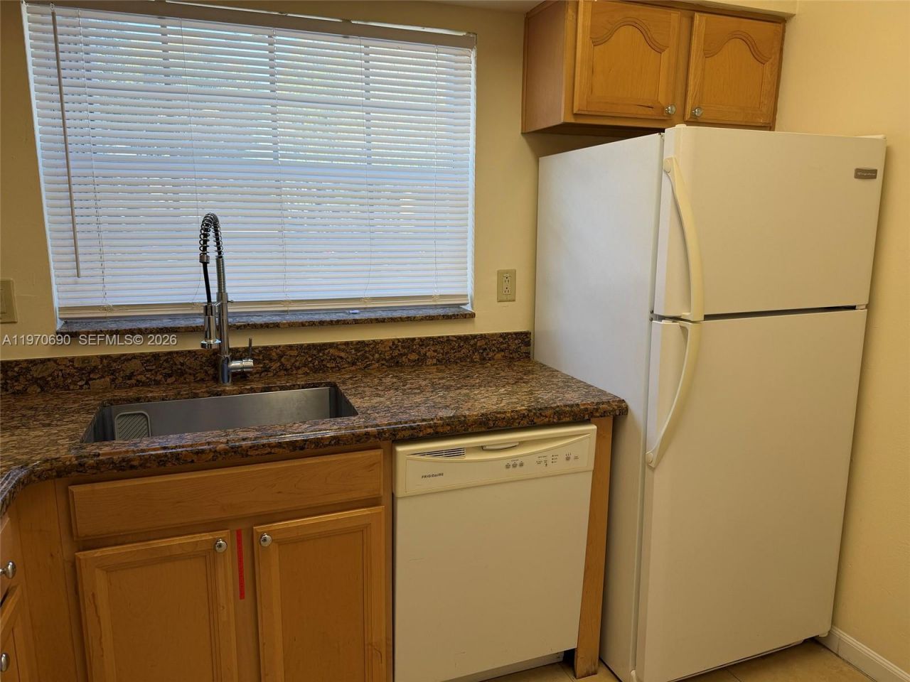 2091 NW 96th Ter, Unit 13E, Pembroke Pines, FL 33024 Photo