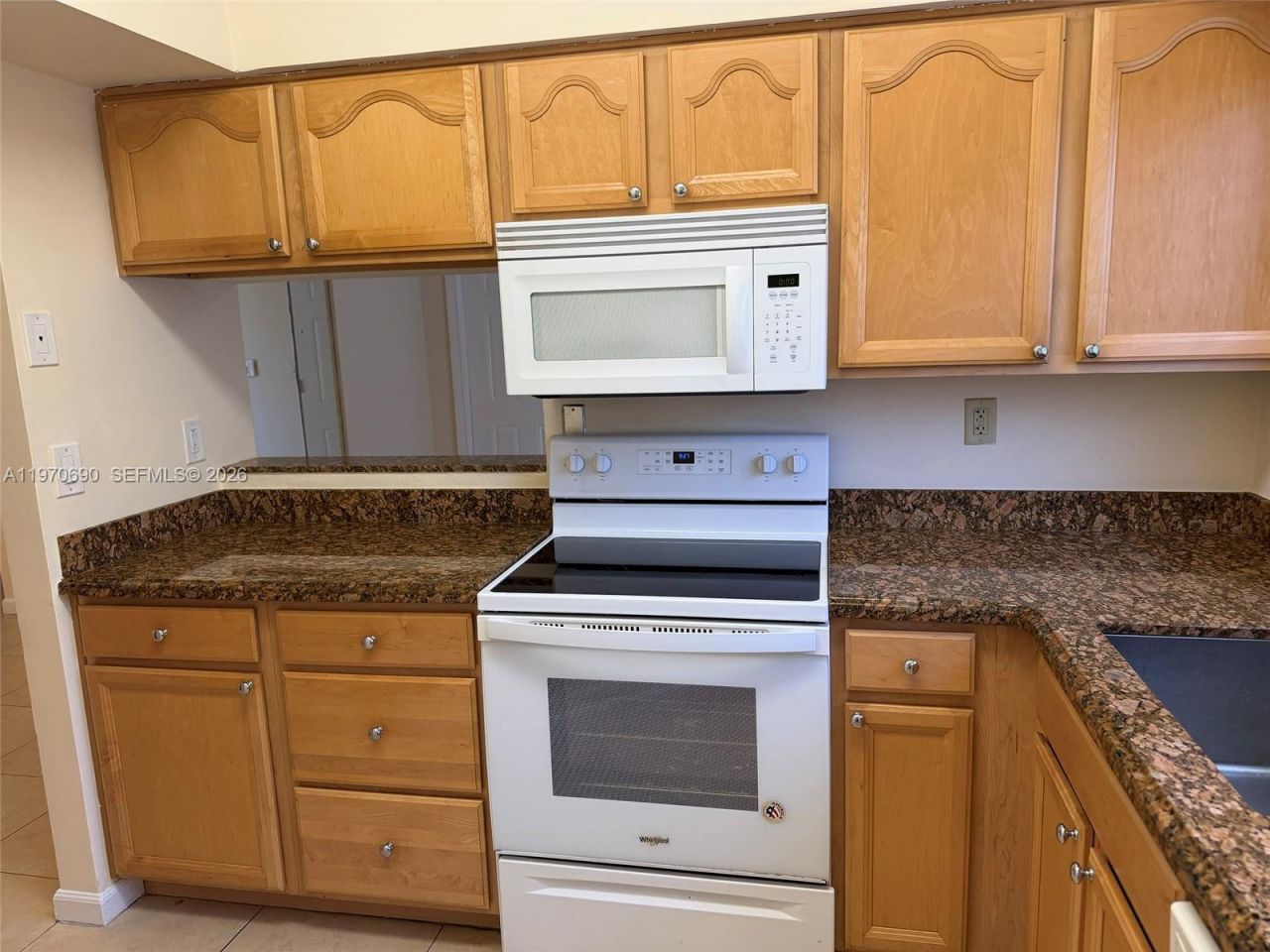 2091 NW 96th Ter, Unit 13E, Pembroke Pines, FL 33024 Photo