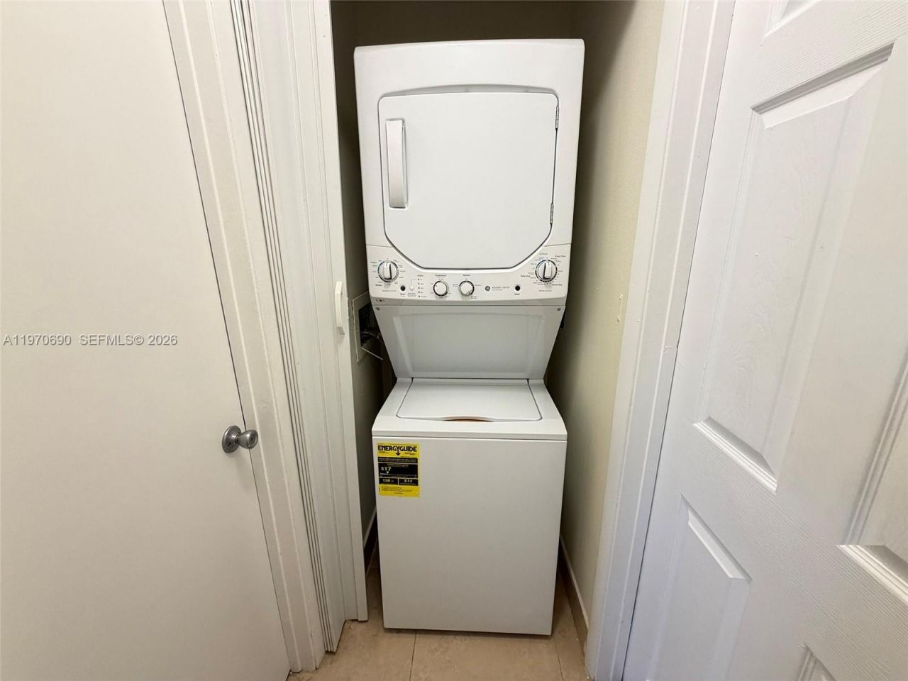 2091 NW 96th Ter, Unit 13E, Pembroke Pines, FL 33024 Photo