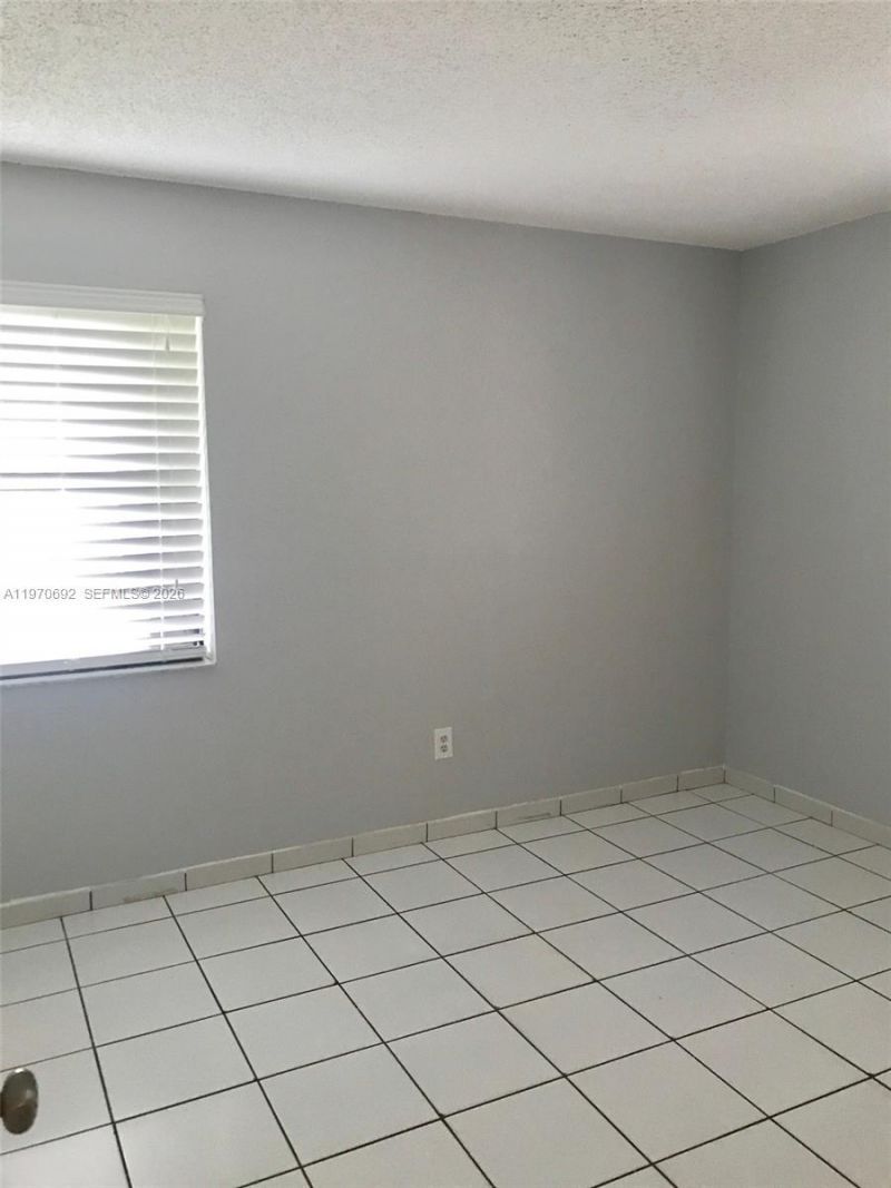 9810 Hammocks Blvd, Unit 202, Miami, FL 33196 Photo