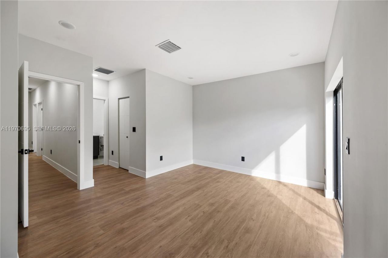 120 NW 5th Ave , Unit 120, Hallandale Beach, FL 33009 Photo