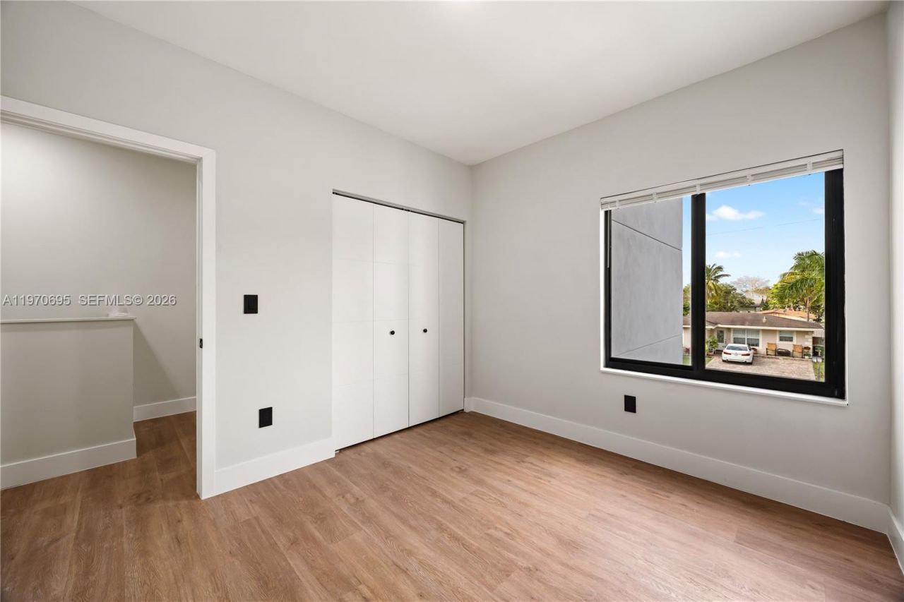 120 NW 5th Ave , Unit 120, Hallandale Beach, FL 33009 Photo