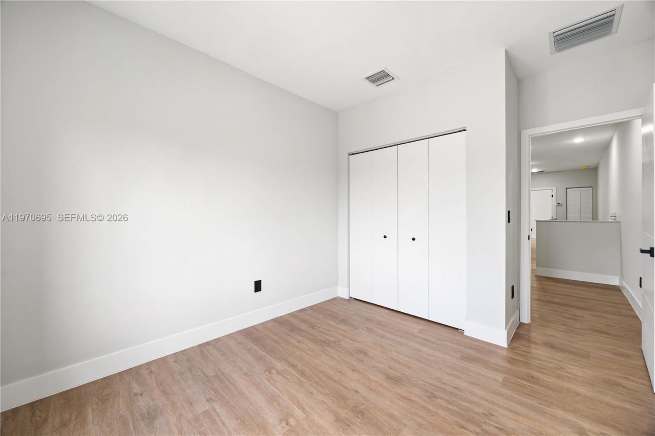 120 NW 5th Ave , Unit 120, Hallandale Beach, FL 33009 Photo