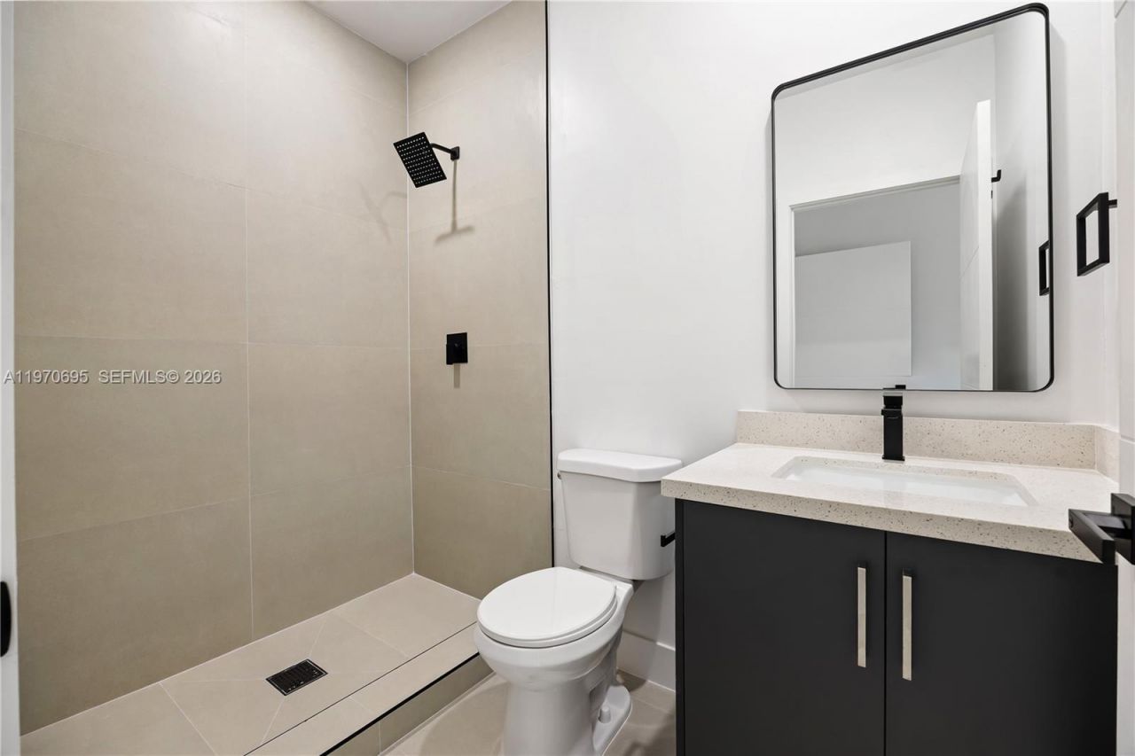 120 NW 5th Ave , Unit 120, Hallandale Beach, FL 33009 Photo